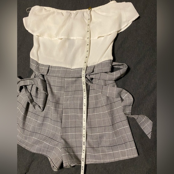 Strapless Romper - Picture 3 of 5